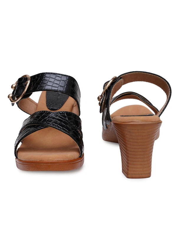 Stepee Trendy criss cross style slipper - 38, Black