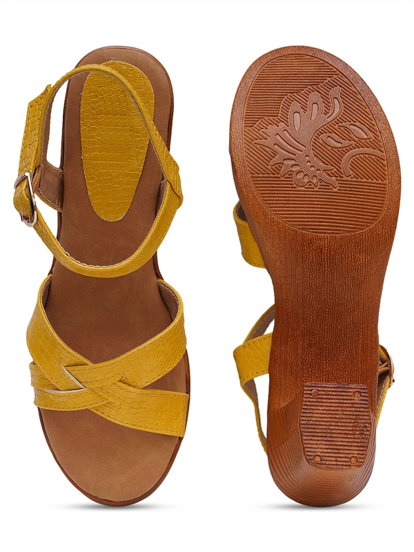 Stepee Simply beautiful sandal in block heel - 36, Saffron
