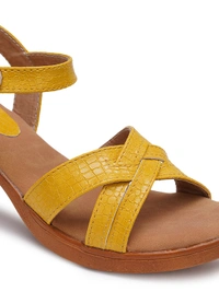 Stepee Simply beautiful sandal in block heel - 36, Saffron