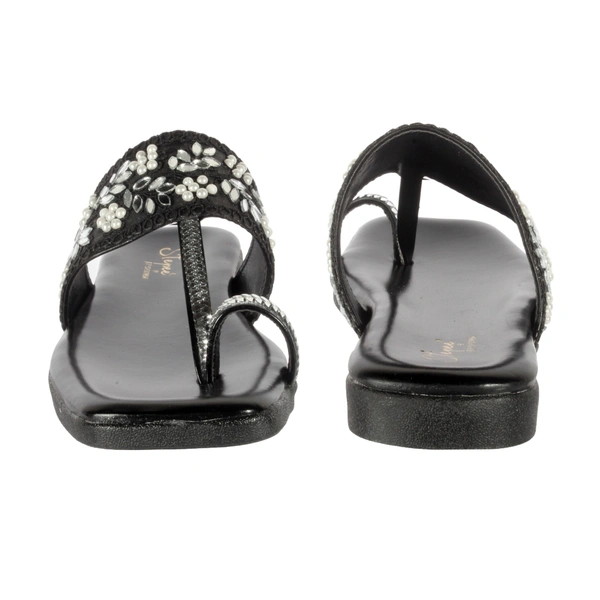 Stepee Casual & Stylish Toe Ring Kolhapuri Slipper Flat Sandal for Women - 40, Black