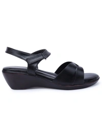 Stepee Women's Fashion Sandal - 39, Black