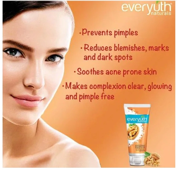 Everyuth Naturals Exfoliating Walnut Scrub, Removes blackheads & dead skin cells, 100gm