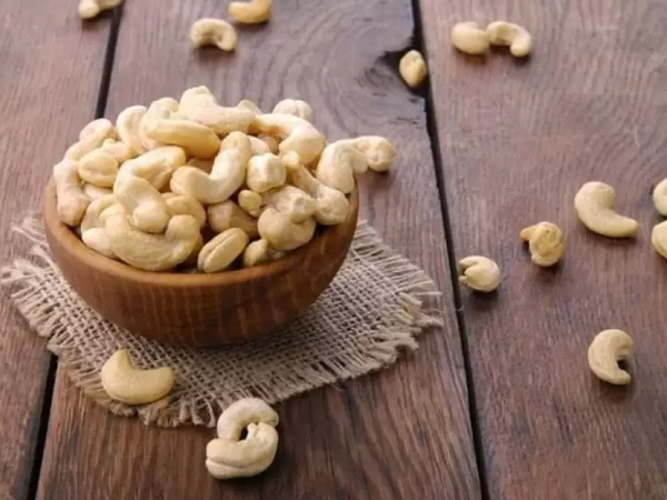 Om Premium Cashews-250gm
