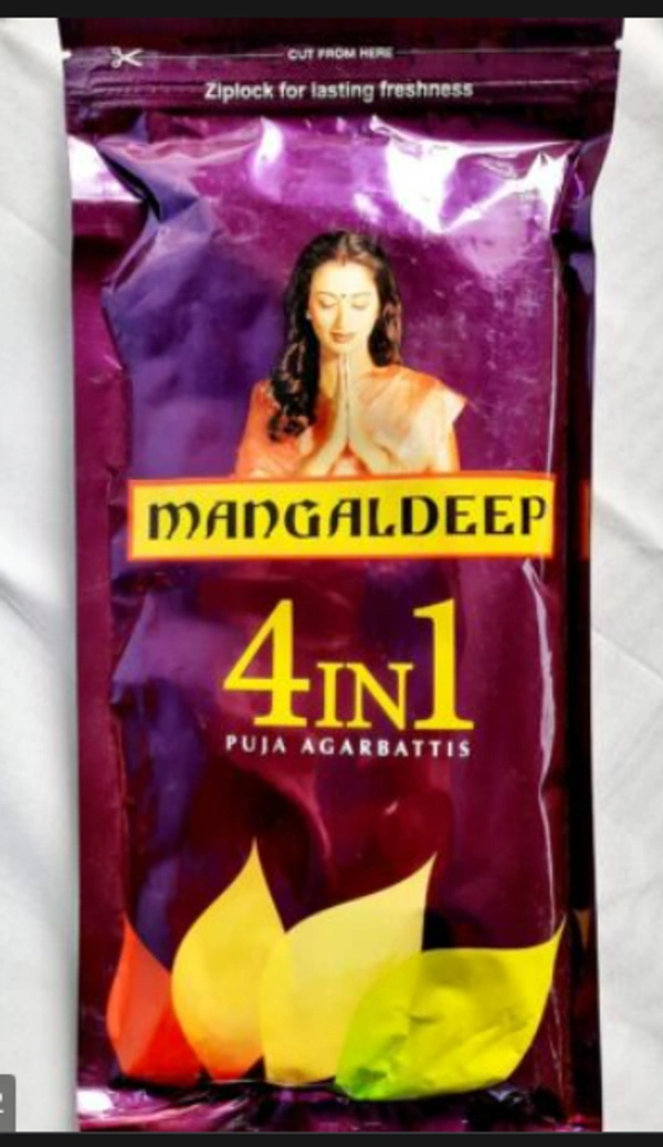 Mangaldeep 4 IN 1 Puja Agarbattis / Incense Sticks - 125gm(4x31.25gm)