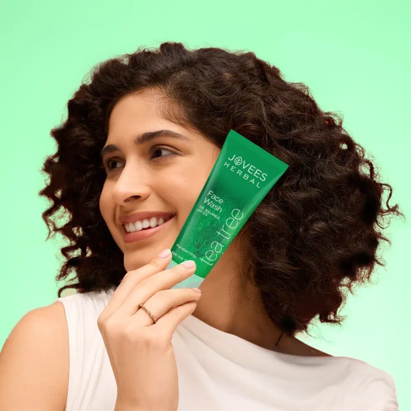 Tea Tree Oil Control Face Wash - Jovees