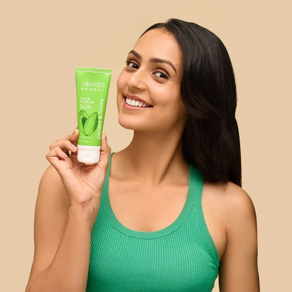Papaya & Honey Face Scrub - Jovees