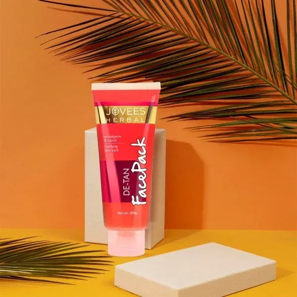 De-Tan Face Pack With Wheat Germ & Carrot - Jovees