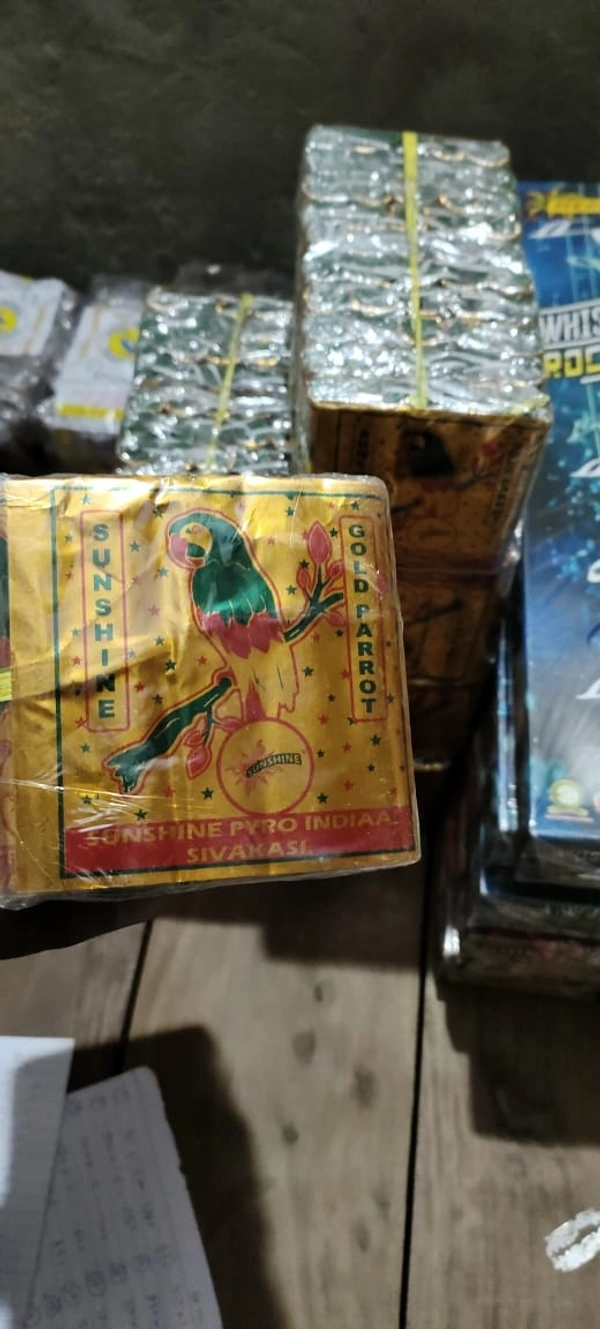 Parrot Laxmi  Bomb Gold Quality Pack of 5