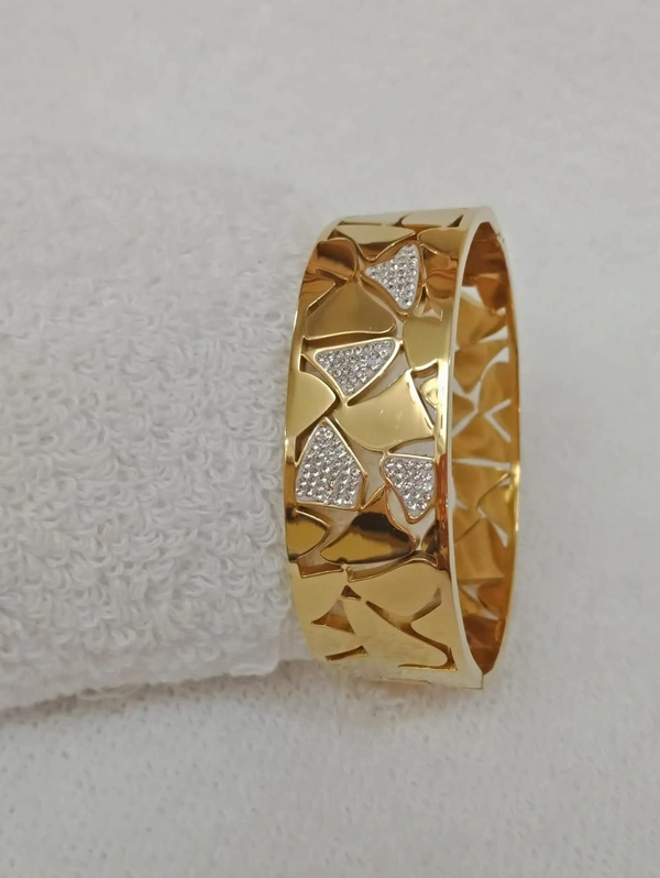 Classy 👌 ANTI TARNISH KADAS - Standard, Gold