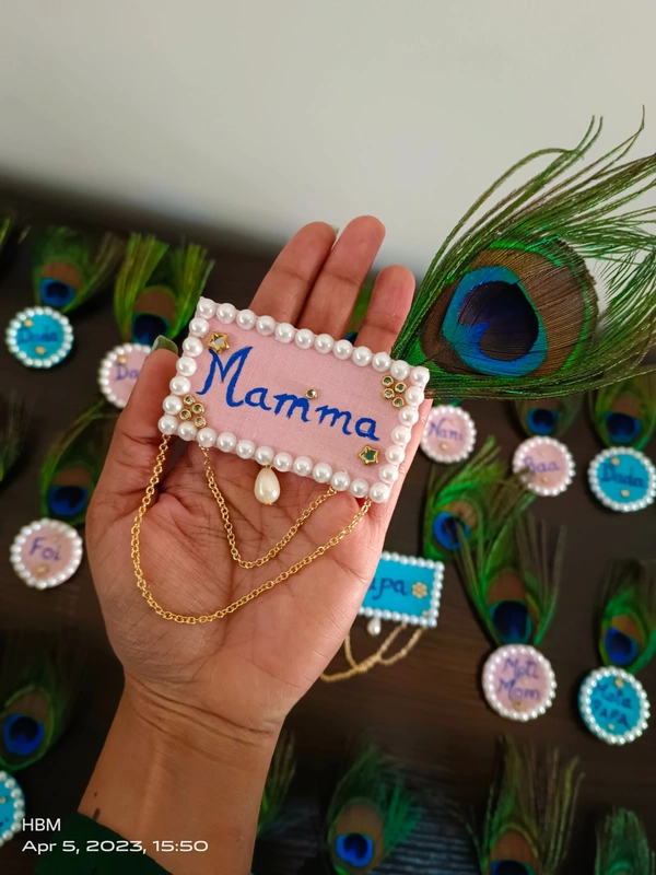 Mamma Brooch - Pink, 1 piece