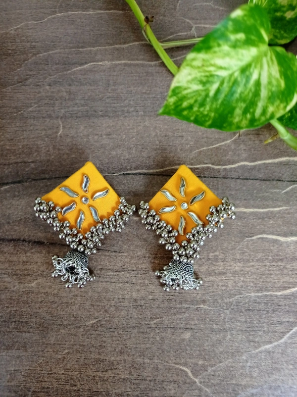 Kiran Earrings - Yellow