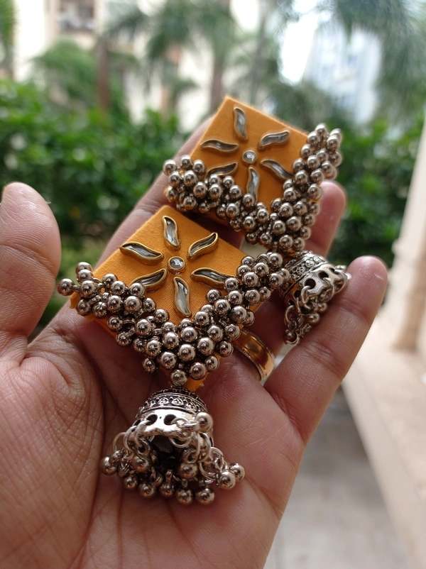 Kiran Earrings - Yellow