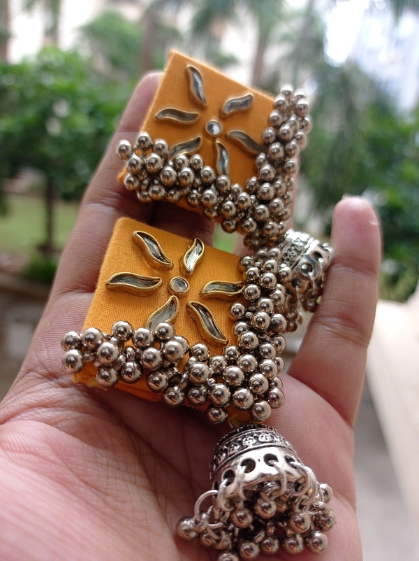 Kiran Earrings - Yellow