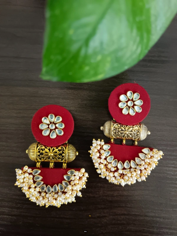 Aarya Earrings - Maroon