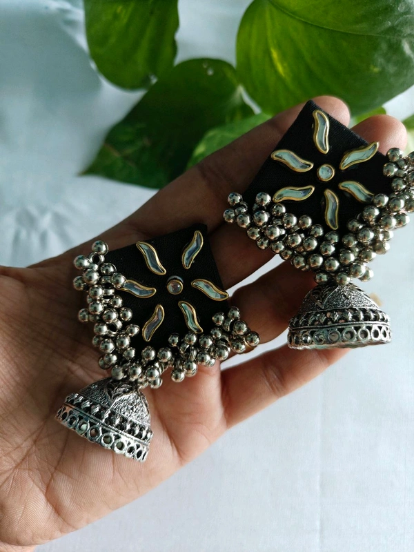 Kiran Earrings - Black