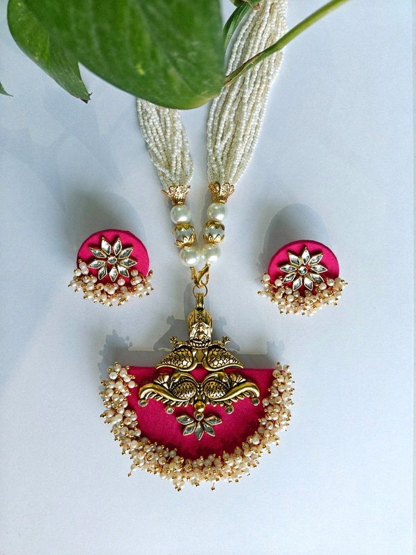 Meghana Long Necklace Set - Bright Pink