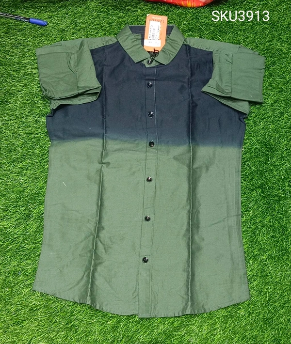 LAPTOP SHIRT-SKU3913 - MEDIUM