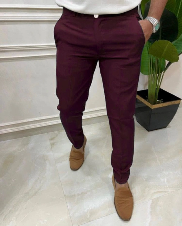 Zara Regular Fit Men Maroon Trousers - 32