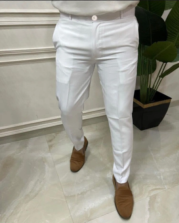 Zara Regular Fit Men White Trousers - 28