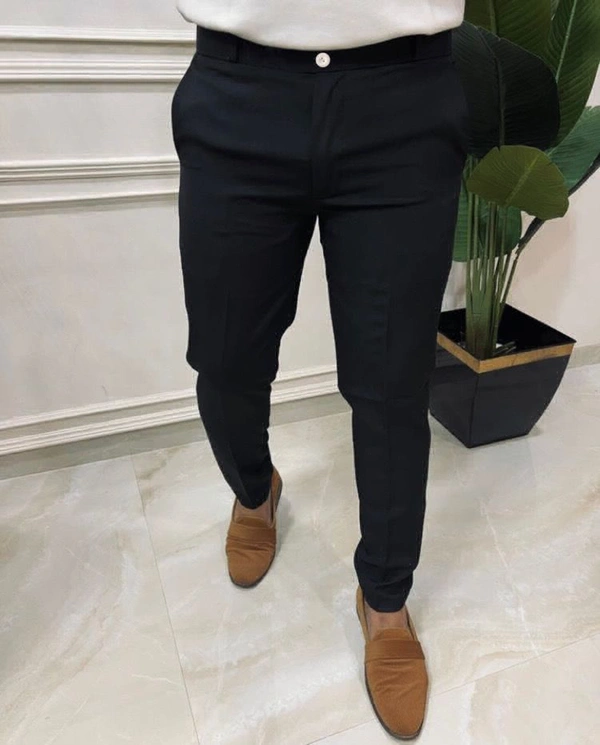Zara Regular Fit Men Black Trousers - XXL-36