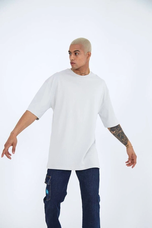 White Plain Oversized T Shirt For Men - L-42