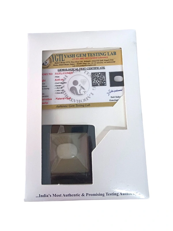 Natural Opal - 4.80 Ct