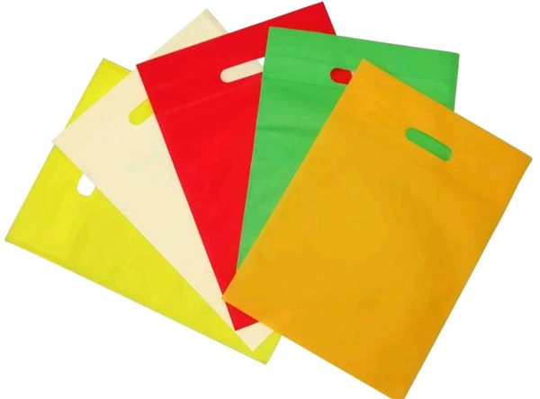 D cut Non-Woven Bags - 16×21, Red