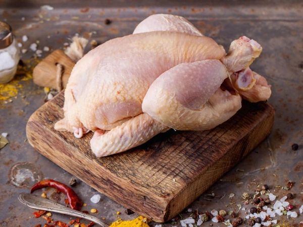 Whole Chicken With Skin - 700 to 800 gms
