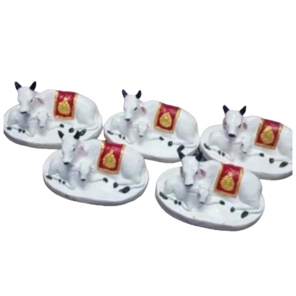 गौमाता मूर्ति (गौवर निर्मित)