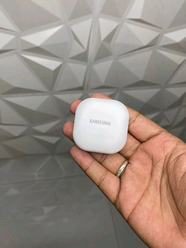Samsung GALAXY BUDS 2 PRO 2024  - White, Free Size