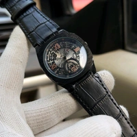 GUCCI 25H Men Black Leather Strap Analog Watch 