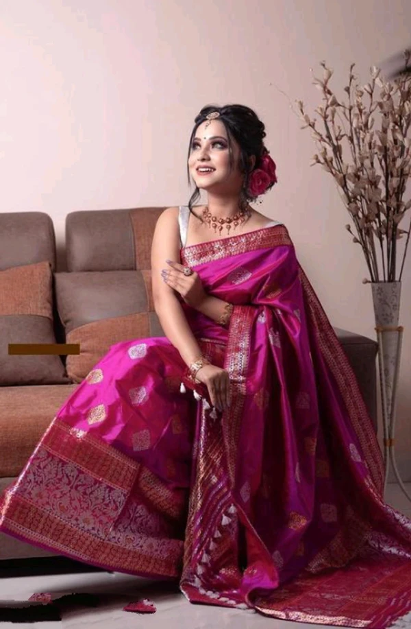 Beautiful Zari Worl Aasami Saree