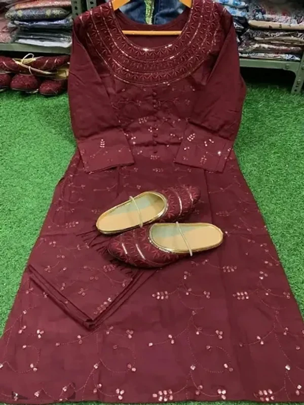 Beautiful Embroidery Rayon Kurti Pant With Jutti  - maharoon, M