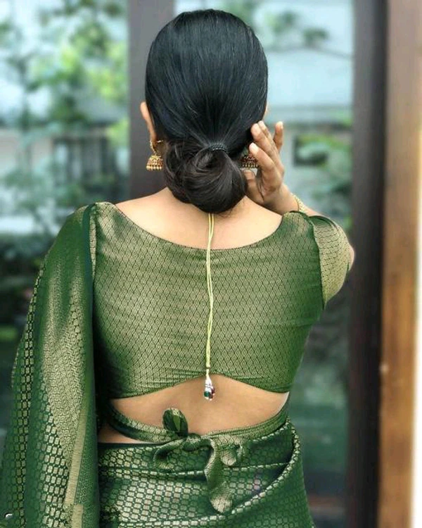 Women's Kanjivaram Zari Woven Soft Silk Saree With Blouse Piece - Teal