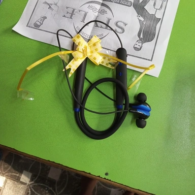 Nike Brand Bluetooth Headphones