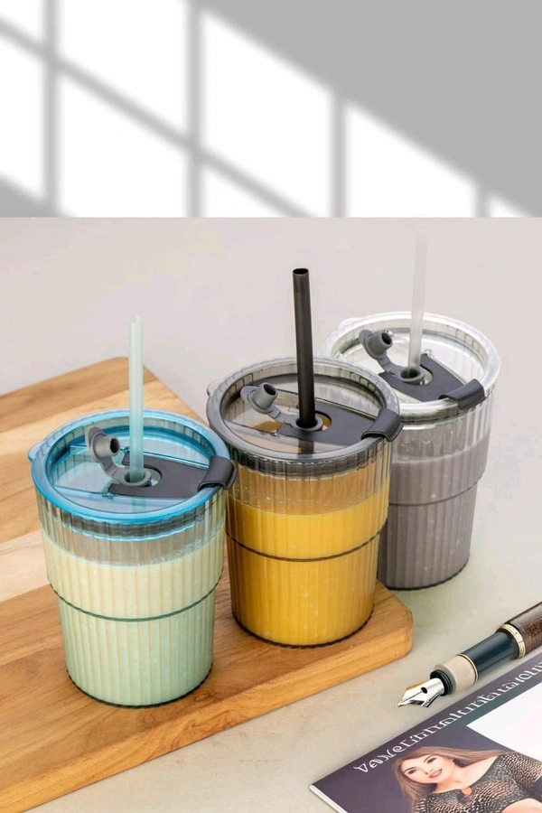 Premium Glass Sipper Reusable Glass Tumbler With Leather Grip Airtight 