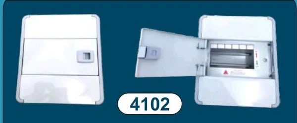 Double Door MCB Box SPN 6Way DD 4102