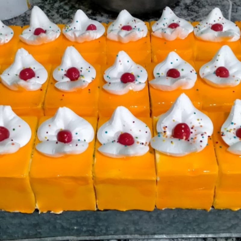 Fruity Mango Sponge Cake - FNP Corporate