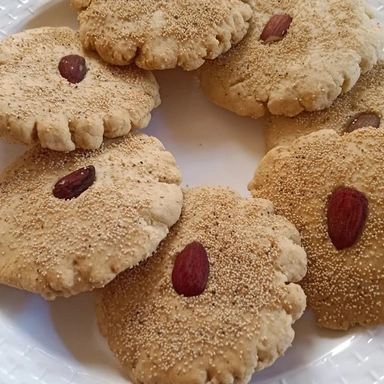 Namkeen Kulcha/Biscuits