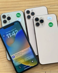 iPhone 11 Pro  (11-15 Months Used) Good Condition (Minor Scratches) - Black