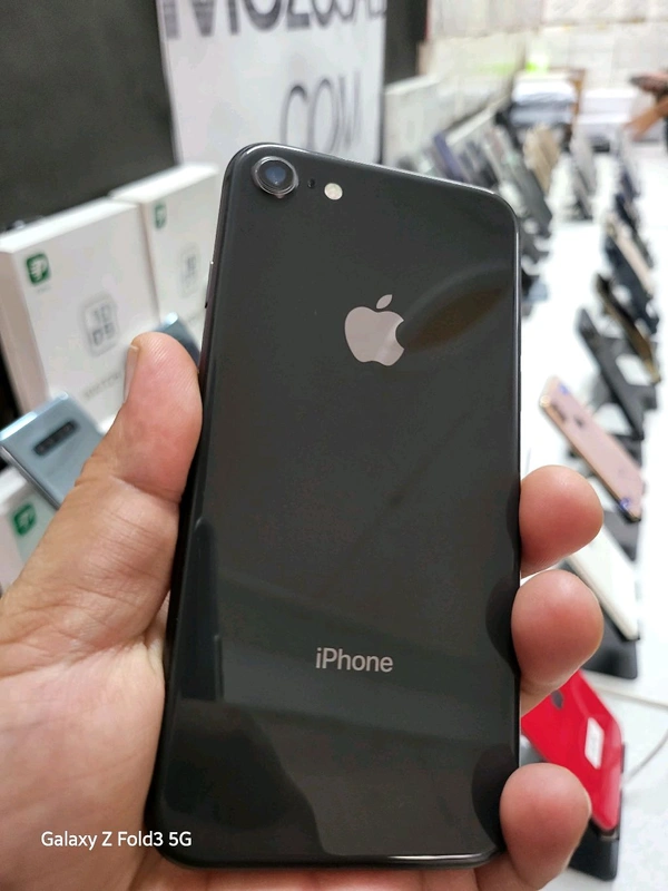 iPhone 8 64Gb Used (Not Repaired) - Black