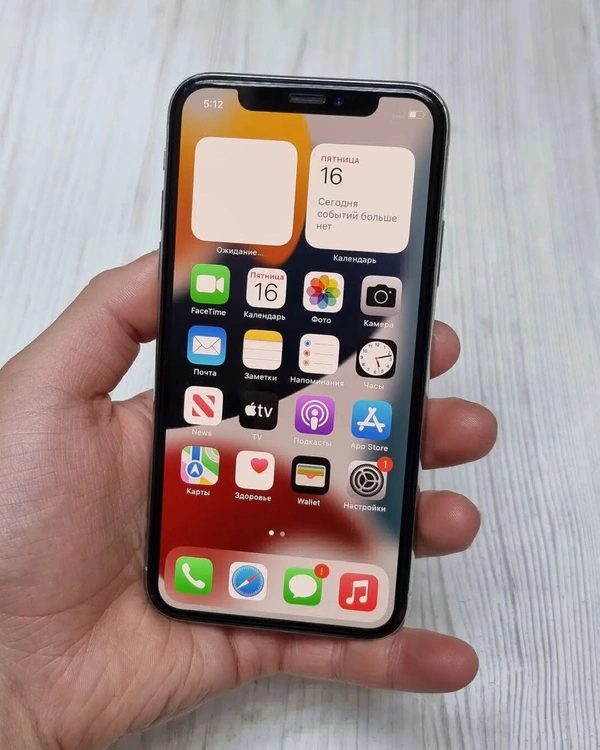 iPhone X 128Gb 13 Months used - Black