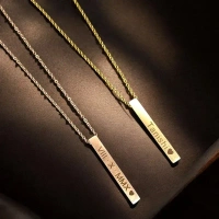 Itsmyway Name Engraved Vertical Bar Pendant Necklace | with Name/Date - Silver