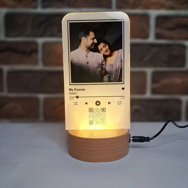 Itsmyway Gift Desktop Led Night Lamp With Customise Photo and Spotify Code, Made with Acrylic, Wooden Base Warm Light