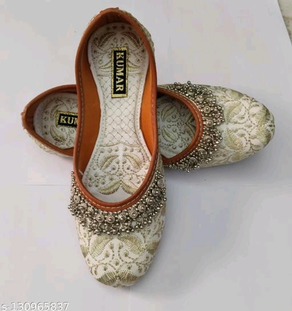 Fabulous Women Juttis PCENF5350 & Mojaris*Material: PVCSole Material: RubberPattern: PrintedFastening & Back Detail: Slip-OnNet Quantity (N): 1Sizes: IND-3, IND-4, IND-5, IND-6, IND-7, IND-8, IND-9Dispatch: 1 Day*Proof of Safe Delivery! Click to know on Safety Standards of Delivery Partners- https://ltl.sh/y_nZrAV3