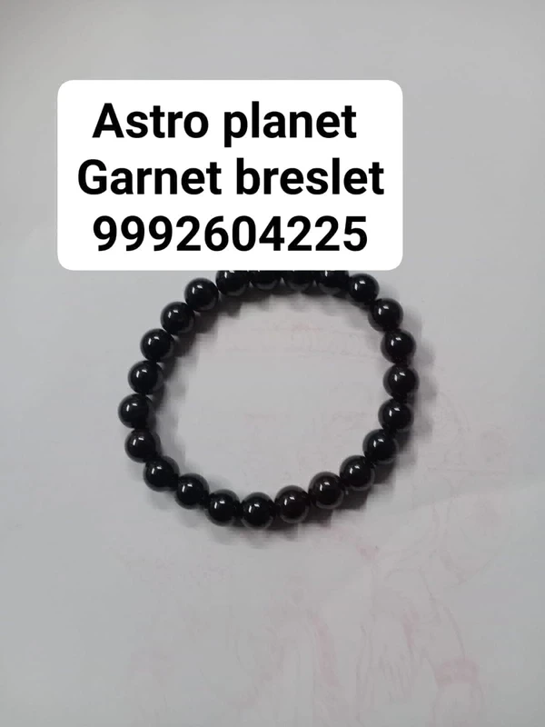 Astro Planet  Garnet Breslet - Bourbon, Free