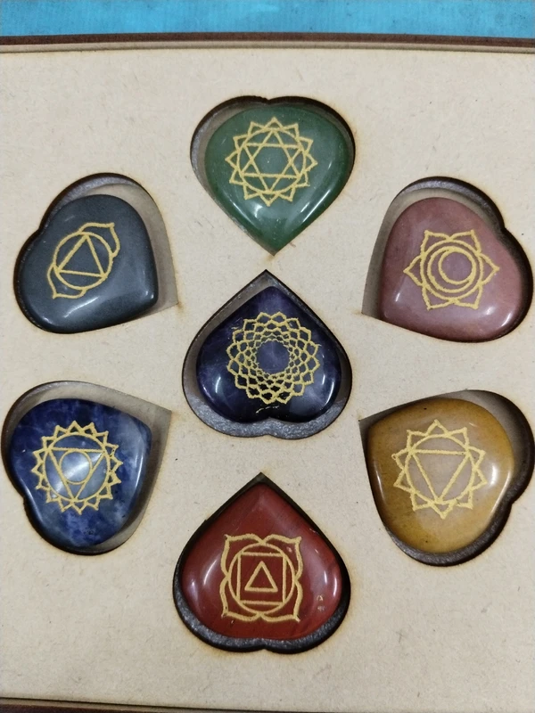 Astro Planet  Seven Chakra Reiki Healing Crystals  - Cameo, Heart Shaped