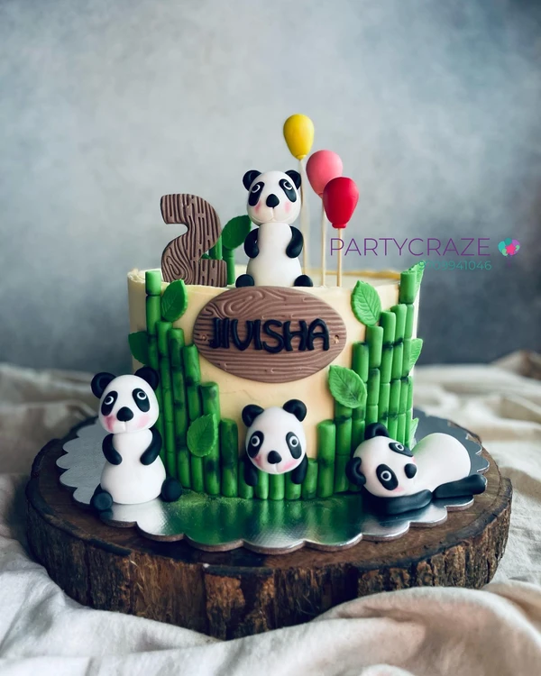 Designer Cakes 74