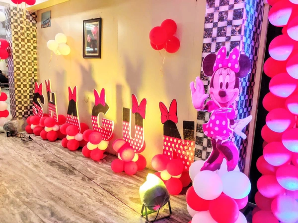 Minnie Mouse Theme 