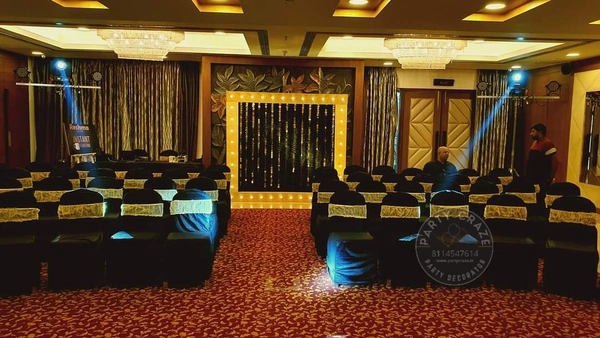 Adults Birthday Decor 36